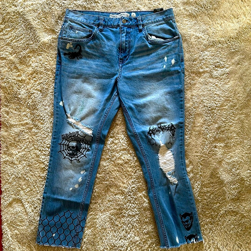 Broken Promises Jeans size 34x32
